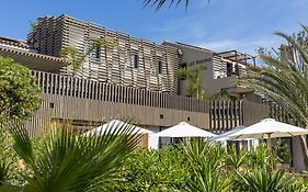 Hôtel les jardins du canal - solaire eco responsable - piscine - parking - garage - bornes électriques - accueil vélos - kids friendly